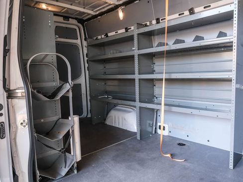 Used 2023 Mercedes-Benz Sprinter 2500 image 18