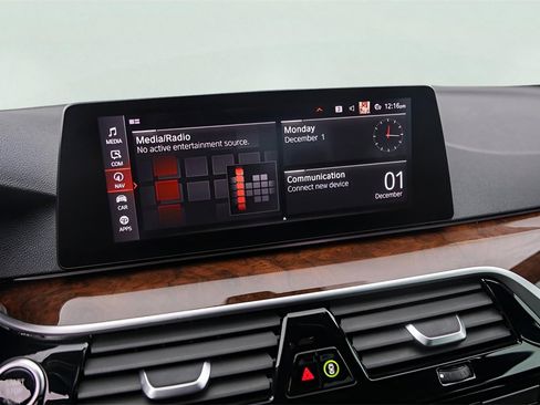 Used 2020 BMW 530i image 19