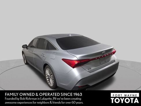 Used 2021 Toyota Avalon Limited AWD/4WD image 9