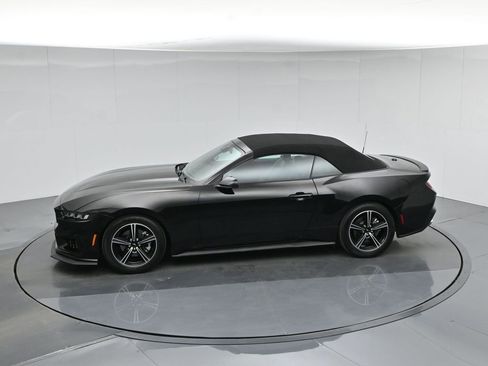 Used 2025 Ford Mustang Premium image 46