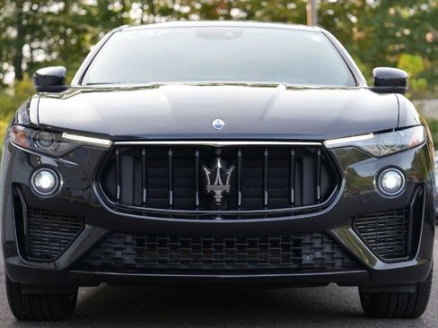 Used 2023 Maserati Levante Modena image 14