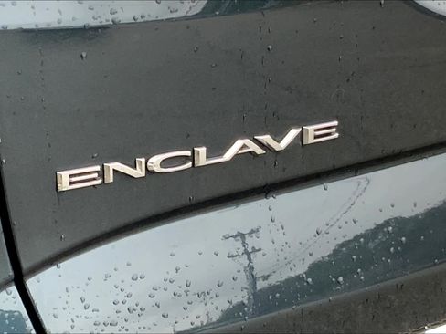 Used 2020 Buick Enclave Essence w/ Sound and Sites Package FWD image 10