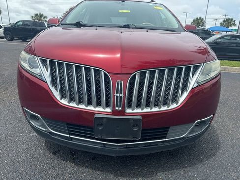 Used 2014 Lincoln MKX FWD w/ Equipment Group 101A image 8