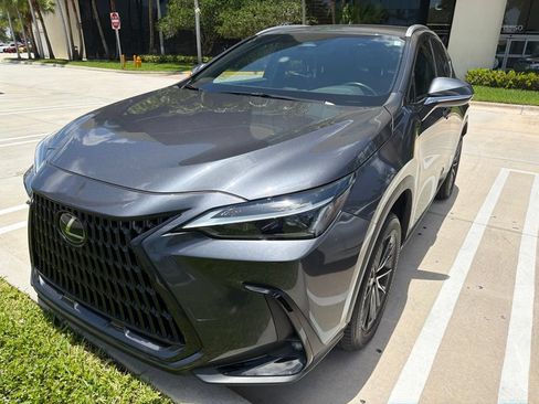 Used 2023 Lexus NX 250 FWD w/ Towing Package (2000 Lbs) image 5