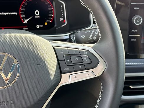 New 2026 Volkswagen Taos SEL AWD/4WD image 28