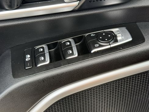 Used 2020 Kia Telluride LX image 26