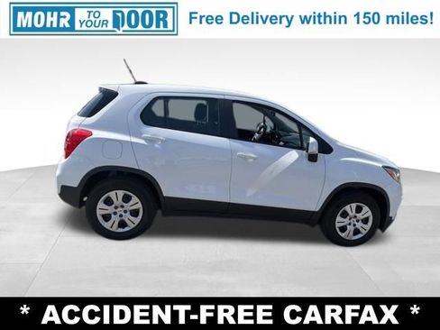 Used 2018 Chevrolet Trax LS FWD image 6