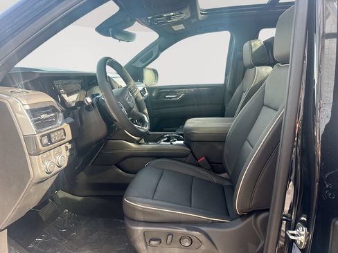 New 2026 GMC Yukon Elevation w/ Elevation Premium Package AWD/4WD image 20