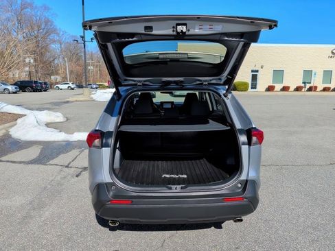 Used 2019 Toyota RAV4 XLE w/ Convenience Package image 15