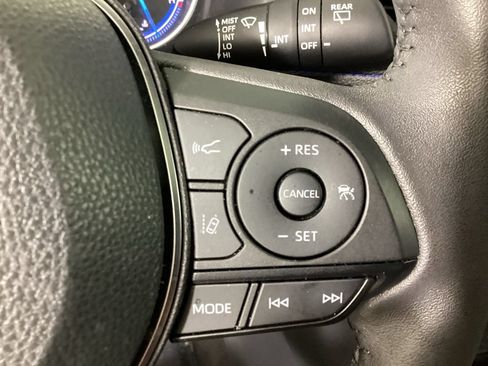 Used 2023 Toyota RAV4 XSE AWD/4WD image 21