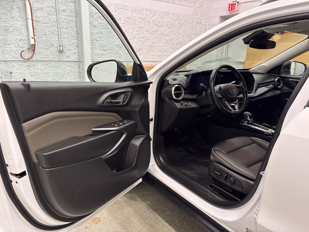 Used 2025 Chevrolet Trax ACTIV w/ Driver Confidence Package FWD image 13