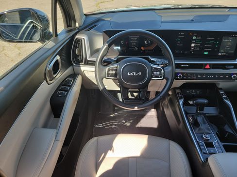 Used 2024 Kia Sorento S w/ Panoramic Sunroof Package FWD image 20