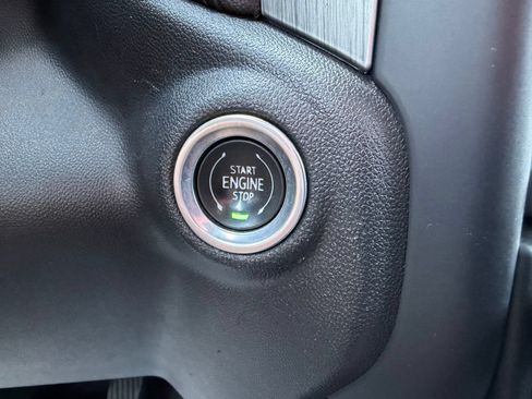 Used 2019 GMC Sierra 1500 Denali w/ Denali Ultimate Package AWD/4WD image 23