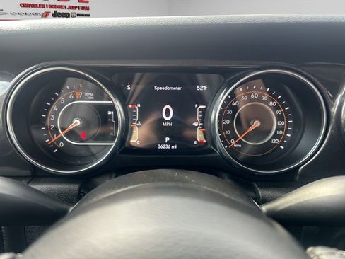 Used 2022 Jeep Gladiator Sport AWD/4WD image 36