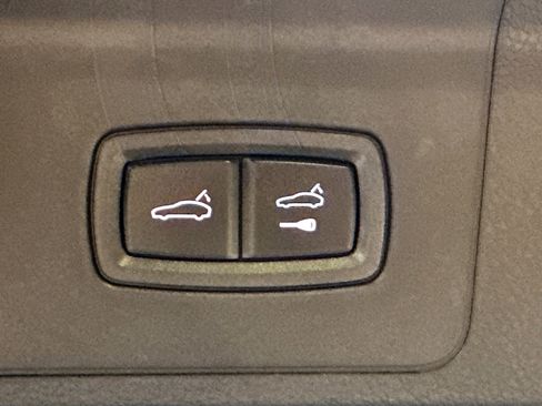 Certified 2025 Porsche Panamera 4 AWD/4WD image 14
