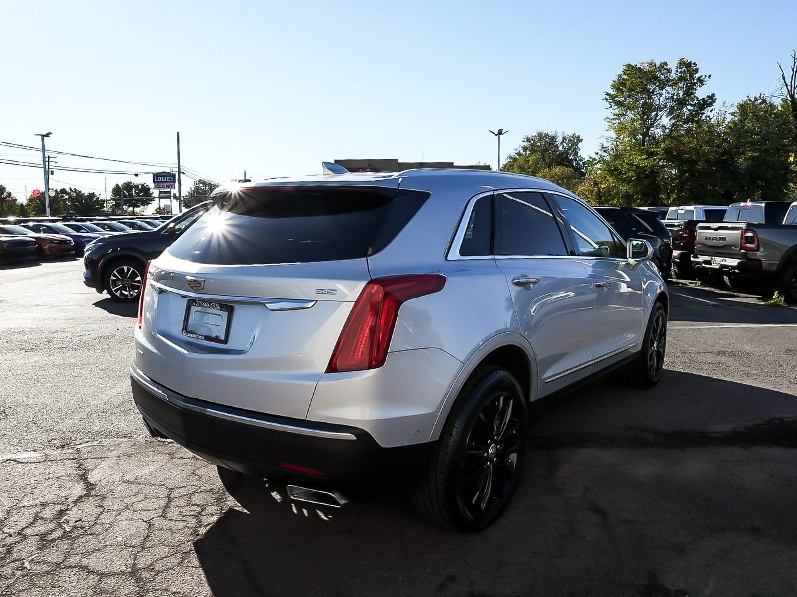Used 2018 Cadillac XT5 Premium Luxury w/ Driver Assist Package AWD/4WD image 6