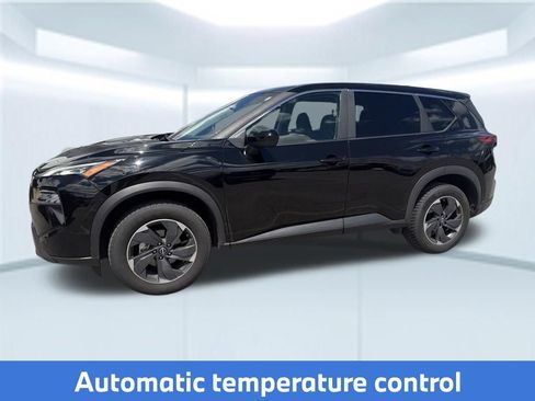 Used 2025 Nissan Rogue SV FWD image 12