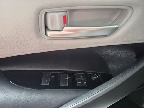Certified 2024 Toyota Corolla SE FWD image 15