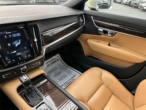 Used 2018 Volvo S90 T5 Momentum w/ Convenience Package image 29