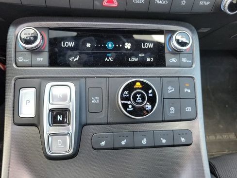 Used 2025 Hyundai Palisade Calligraphy AWD/4WD image 23