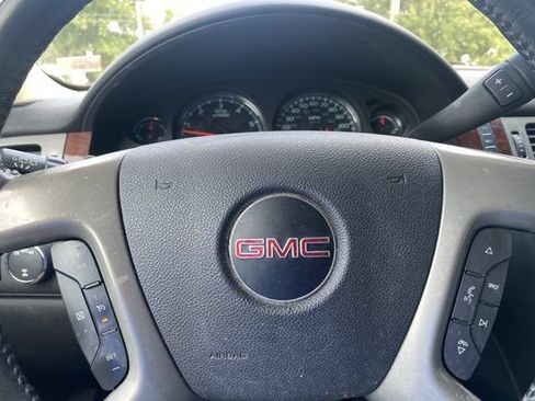 Used 2013 GMC Yukon XL SLT AWD/4WD image 15