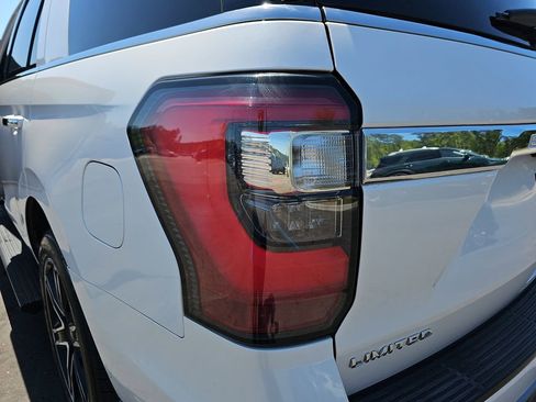 Used 2019 Ford Expedition Limited w/ Texas Edition Package image 39