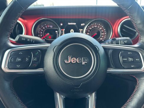 Used 2018 Jeep Wrangler Unlimited Rubicon AWD/4WD image 33