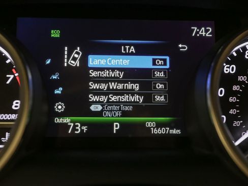 Used 2024 Toyota Camry LE AWD/4WD image 35