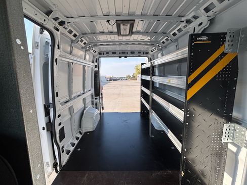 Used 2025 RAM ProMaster 2500 w/ Convenience Group FWD image 22