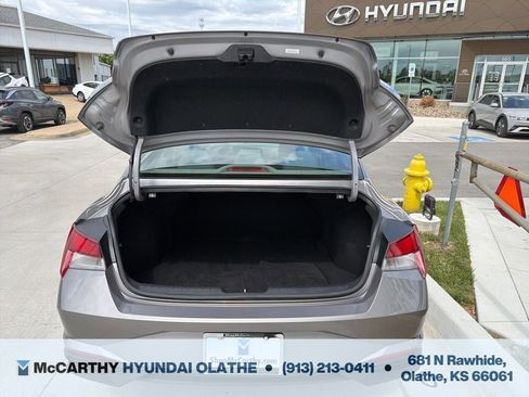 Certified 2023 Hyundai Elantra SEL w/ Convenience Package FWD image 18