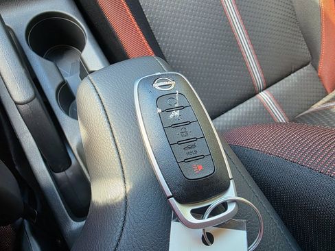 New 2025 Nissan Versa SR w/ Trunk Package image 25