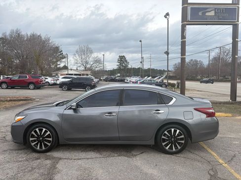 Used 2018 Nissan Altima 2.5 SL FWD image 3