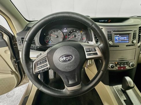 Used 2014 Subaru Legacy 2.5i Premium AWD/4WD image 11