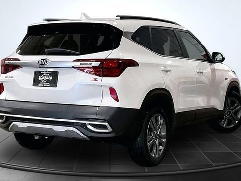 Used 2021 Kia Seltos S AWD/4WD image 2