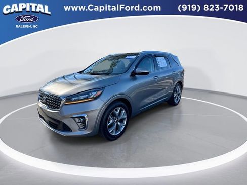 Used 2019 Kia Sorento SX w/ SX Touring Package image 4