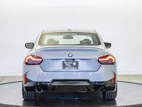 Used 2024 BMW 230i Coupe w/ M Sport Package RWD image 3