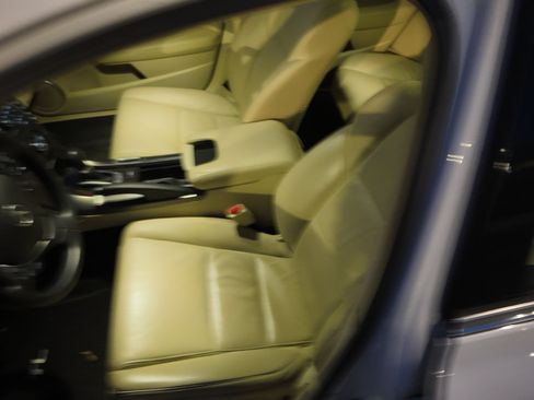 Used 2012 Acura TL image 7