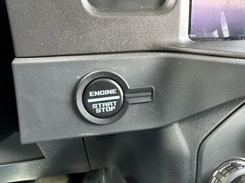 Used 2025 Ford Bronco Badlands AWD/4WD image 34