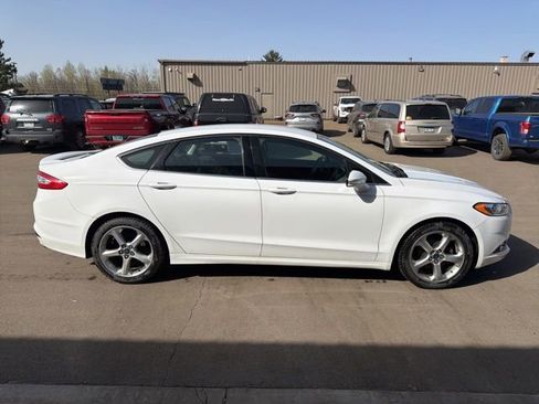 Used 2016 Ford Fusion SE FWD image 6