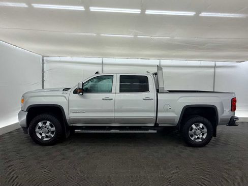 Used 2018 GMC Sierra 3500 SLT image 3