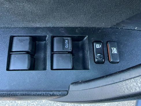 Used 2016 Toyota Corolla LE image 15