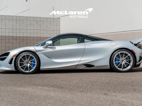 New 2026 McLaren 750S RWD image 4