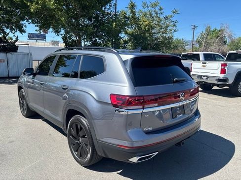 Used 2024 Volkswagen Atlas SE FWD image 6