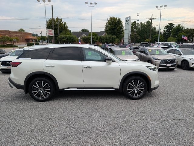 Used 2023 INFINITI QX60 Sensory w/ Cargo Package AWD/4WD image 6