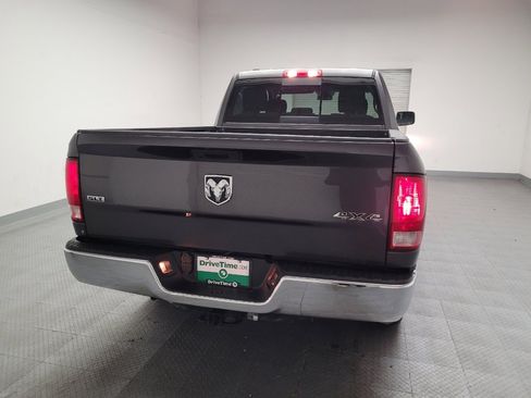 Used 2019 RAM 1500 Classic SLT AWD/4WD image 7