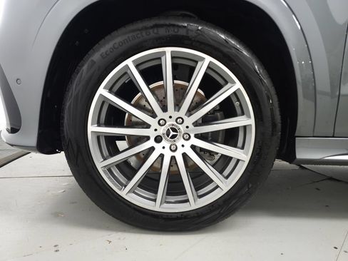 Used 2025 Mercedes-Benz GLS 450 4MATIC image 37