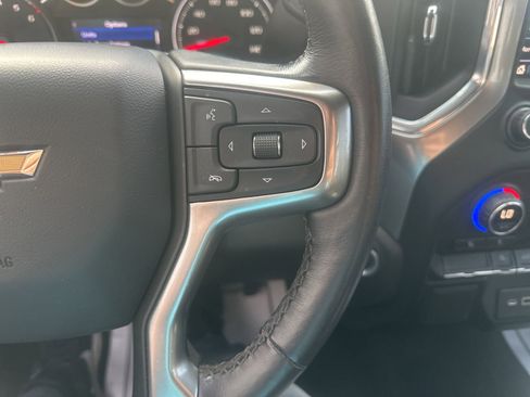 Used 2021 Chevrolet Silverado 1500 LT AWD/4WD image 25