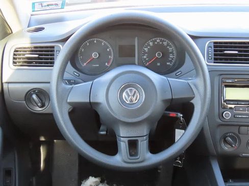 Used 2014 Volkswagen Jetta S image 17