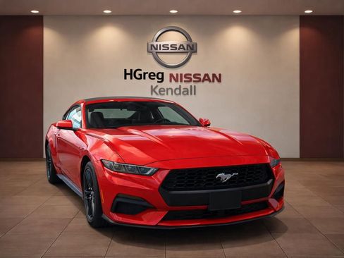 Used 2025 Ford Mustang Premium RWD image 3