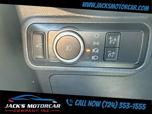 Used 2025 Ford Explorer Active w/ Active Comfort Package AWD/4WD image 33